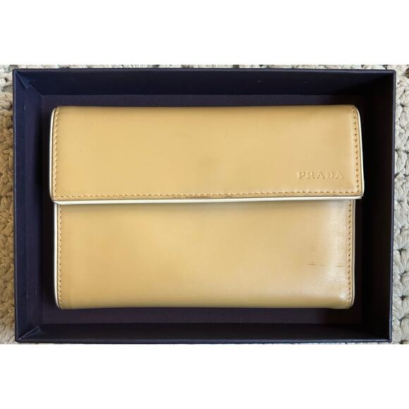 Authentic Prada - PTA Foglio Trifold Wallet Japan W/ COA #M668 - Picture 1 of 10